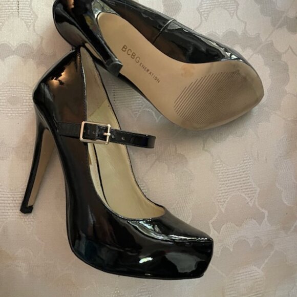Size 4 Patent leather strap stilettos - Picture 4 of 7